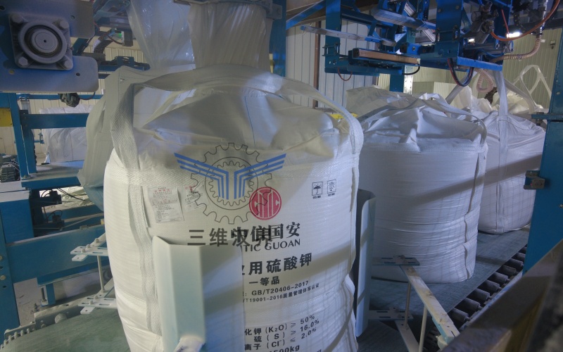 《从「汗水车间」到「智慧工厂」：一台设备的逆袭之路》